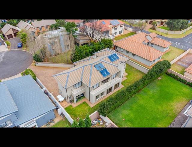 4 BEDROOM HOUSE FOR SALE IN RASLOUW GLEN